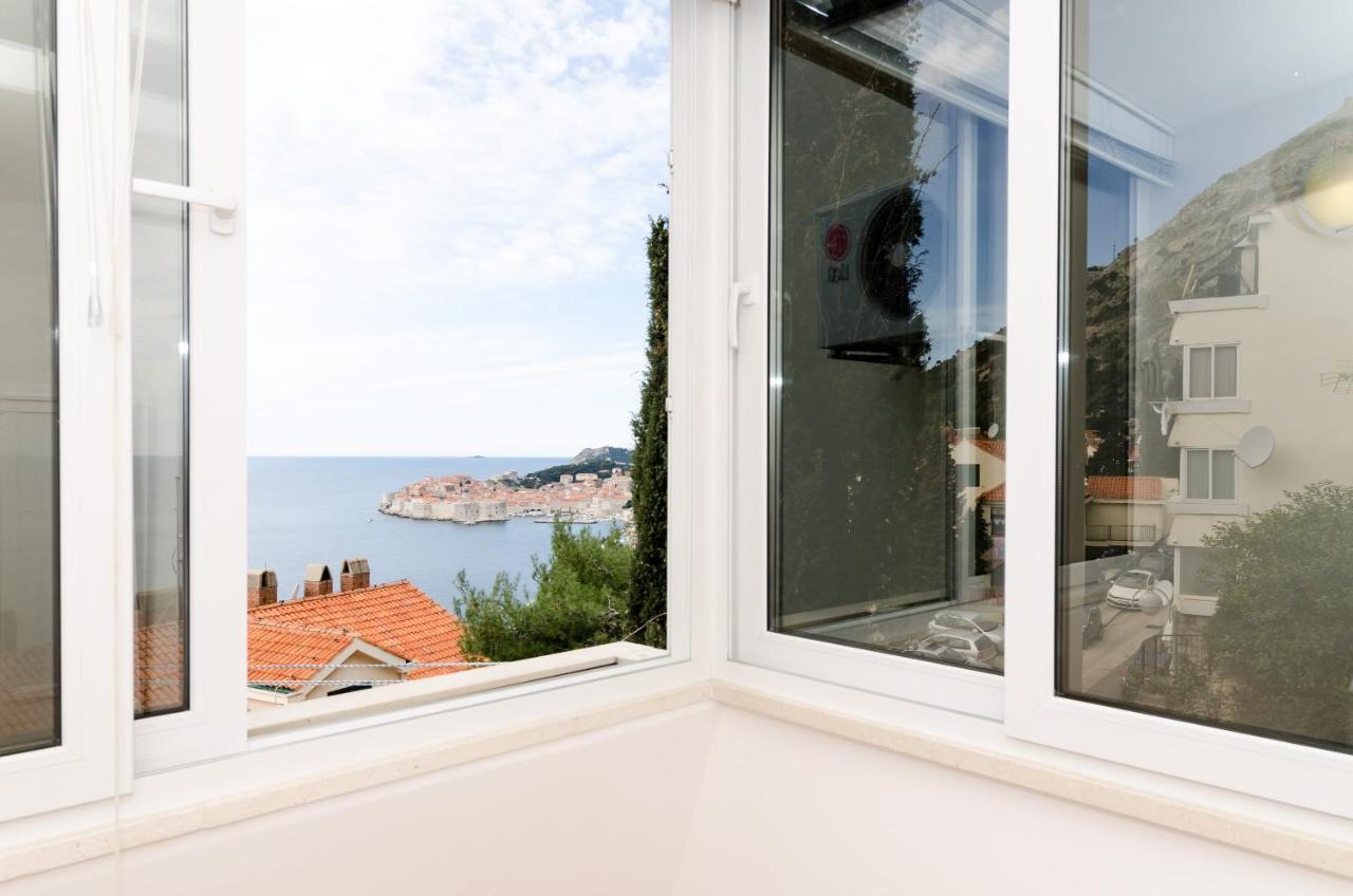 Apartment Zlatni Potok - Best View Of The Old Town ดูบรอฟนิก ภายนอก รูปภาพ